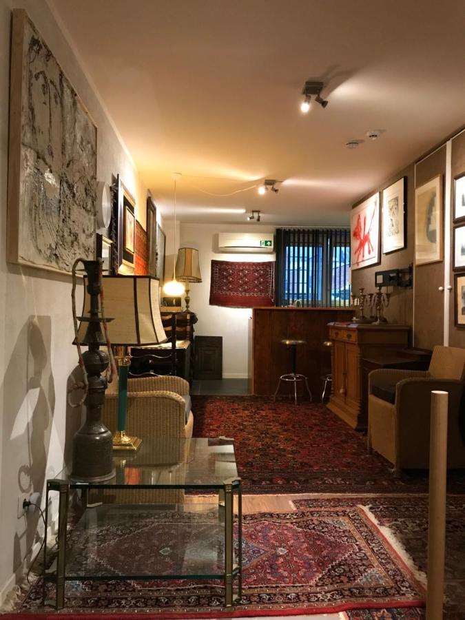 Caravaggio Boutique Suites 安特卫普 外观 照片